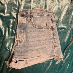 Levi’s 501 shorts
